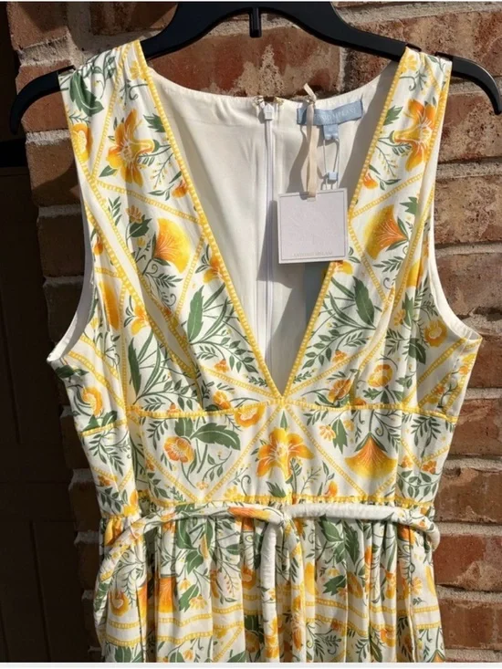 Antonio Melani × Style by Simkins Hannah Poplin V-Neck Sleevelesss 8
NWT $229 - Picture 4 of 7